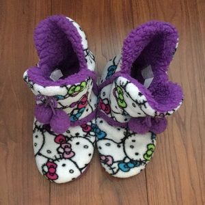 Hello Kitty slippers size 7/8